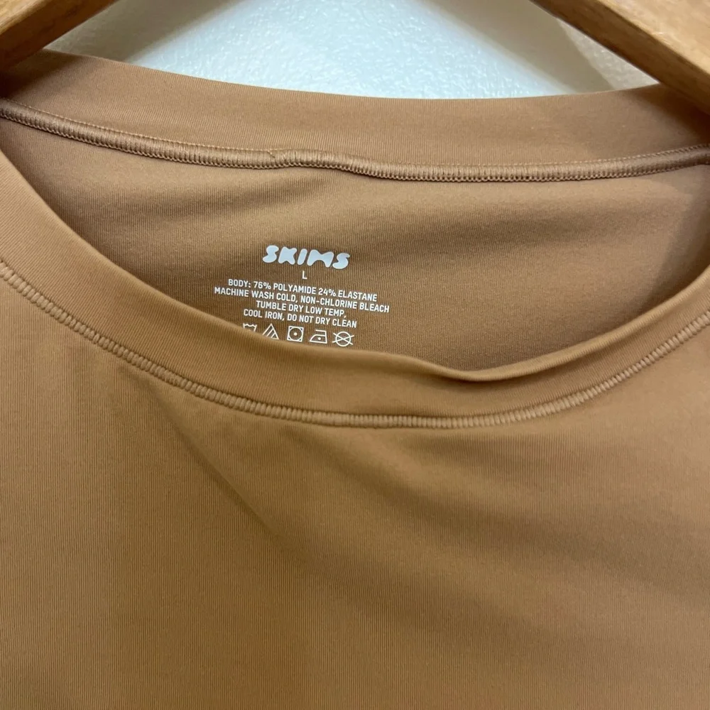 SKIMS Fits Everybody T-Shirt Bodysuit | Sienna | Size Large - Picture 4 of 5